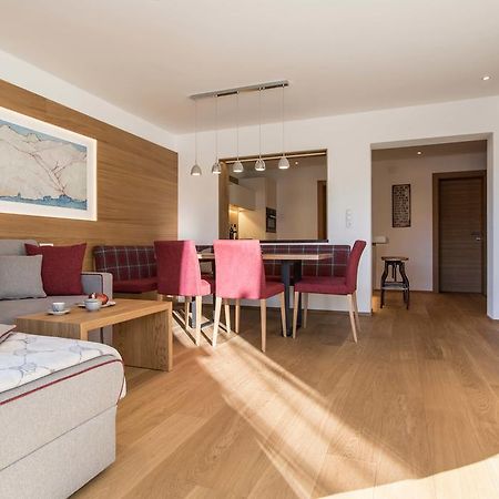 Slow Living Suite - Ferienwohnung Mit Privater Sauna & Garten 피스 외부 사진