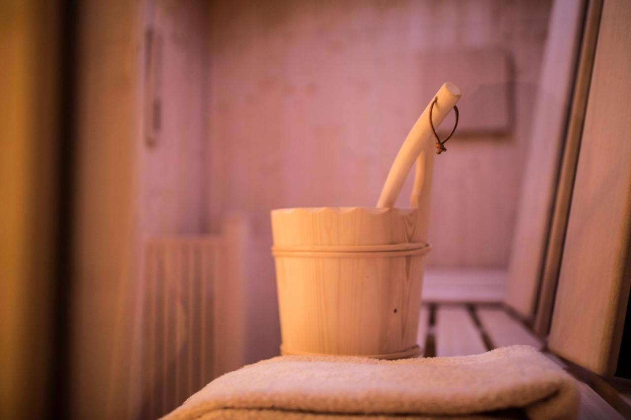 Slow Living Suite - Ferienwohnung Mit Privater Sauna & Garten 피스 외부 사진