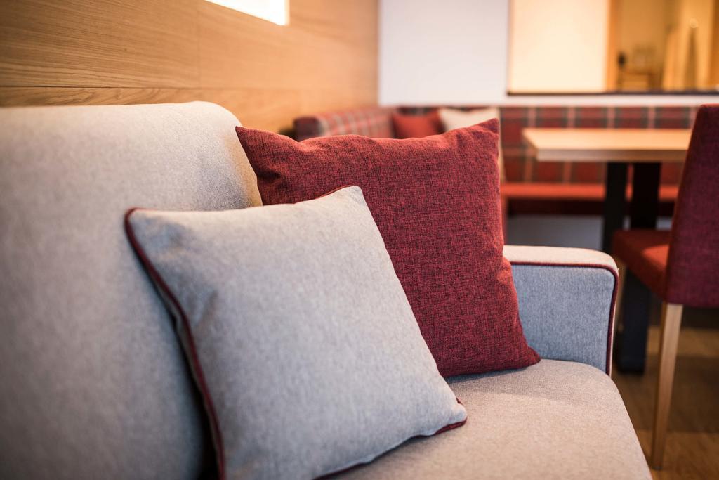 Slow Living Suite - Ferienwohnung Mit Privater Sauna & Garten 피스 외부 사진